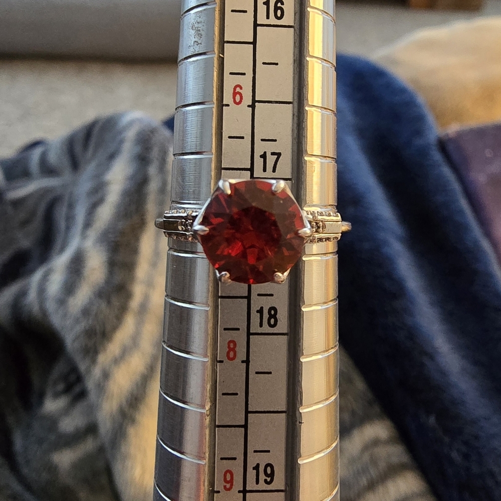 Fragrant Jewels Moulin Rouge SS ring